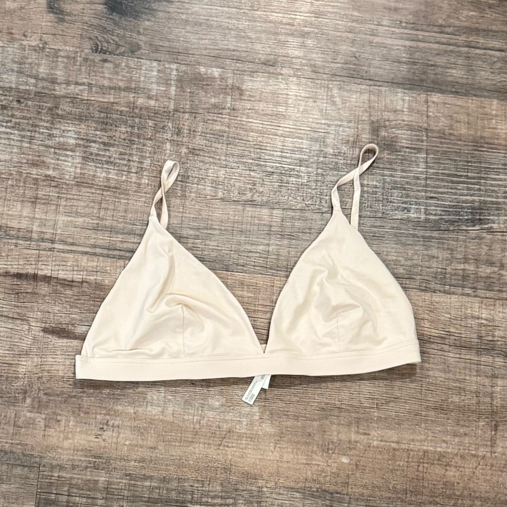 Aritzia Talula Bralette - Size Large
